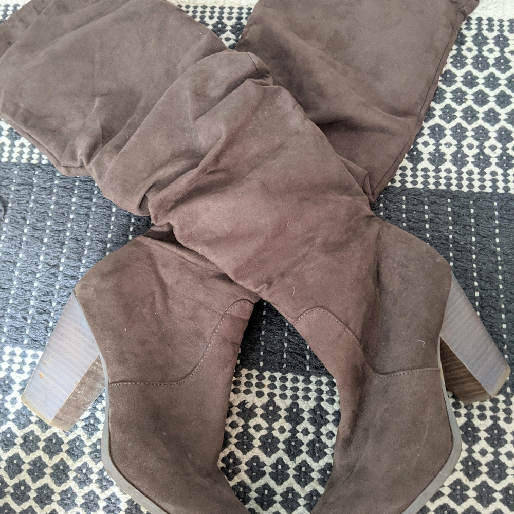 Carlos Santana brown knee slouch boots heels over knee 8